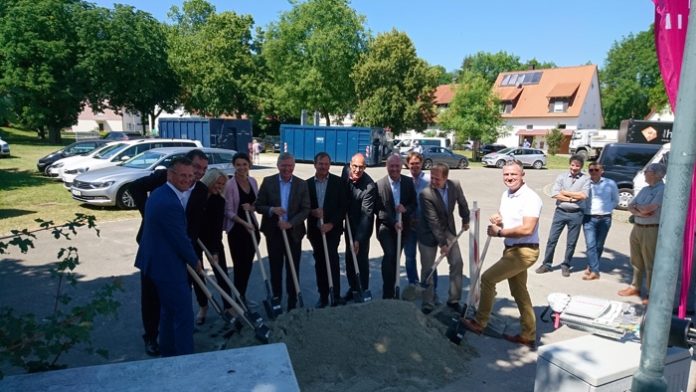 Bild Bempflingen Spatenstich 04.07.2019