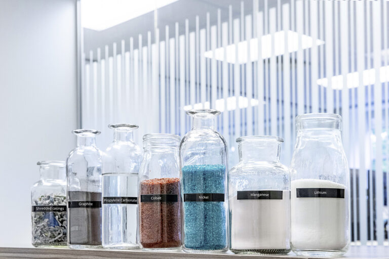 Mercedes-Benz etabliert nachhaltiges Batterierecycling