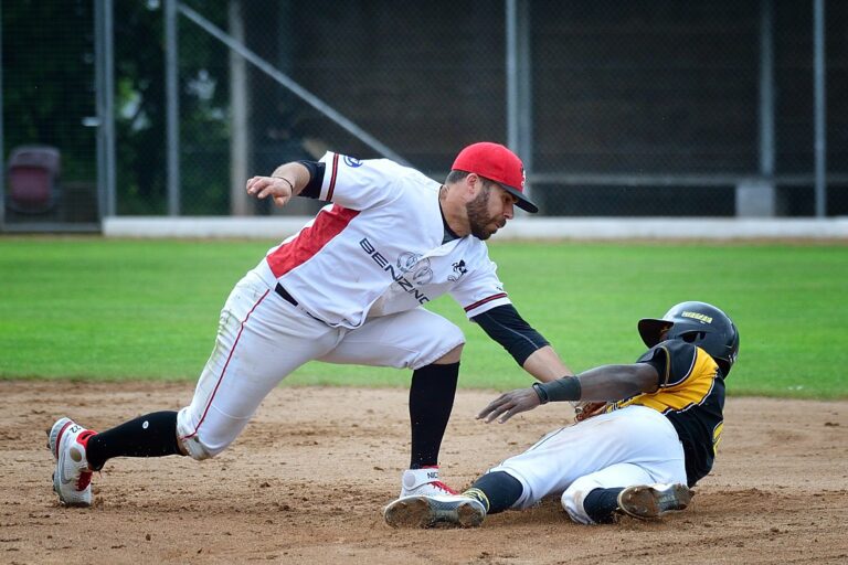 Reds mit Siegteilung im Play-Off-Rennen gegen die Haar Disciples