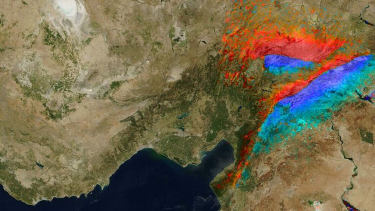 Auswertung von Satellitendaten nach den Erdbeben