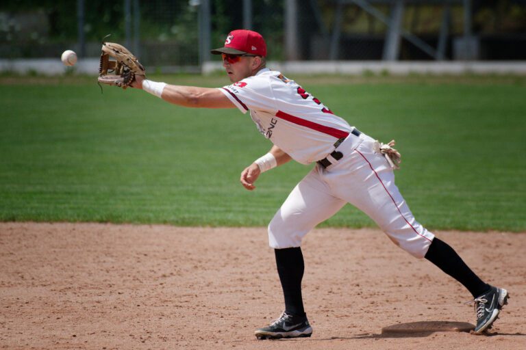 Austin Bull spielt ein weiteres Jahr für die Stuttgart Reds