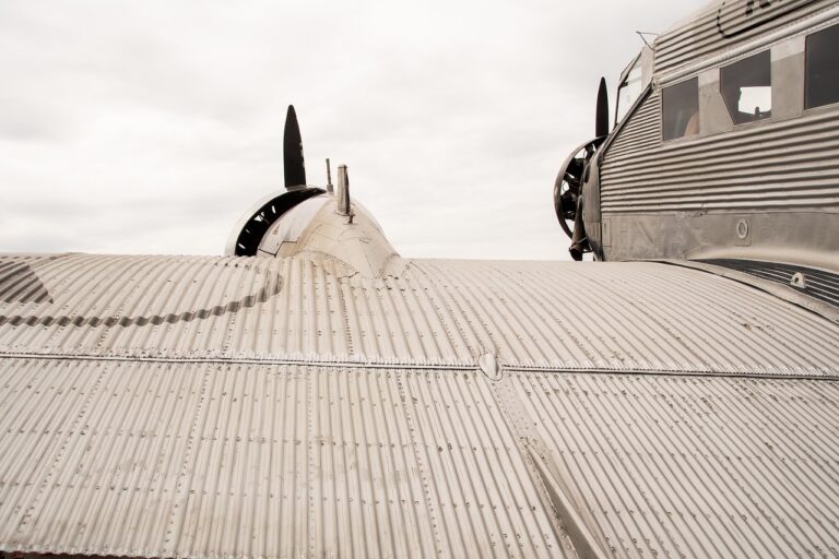 Vom Landesflughafen zum Stadtteil Flugfeld