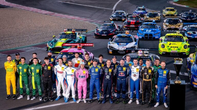 Drei Porsche 911 GT3 R in der DTM dabei