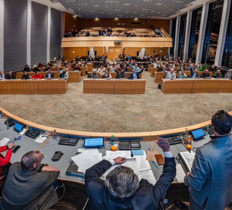 Sparhaushalt: Gemeinderat beschließt zukunftsweisenden Etat 2026/27