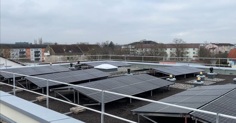 Ausbau geht weiter: PV-Projekte in Untertürkheim und Weilimdorf fertiggestellt
